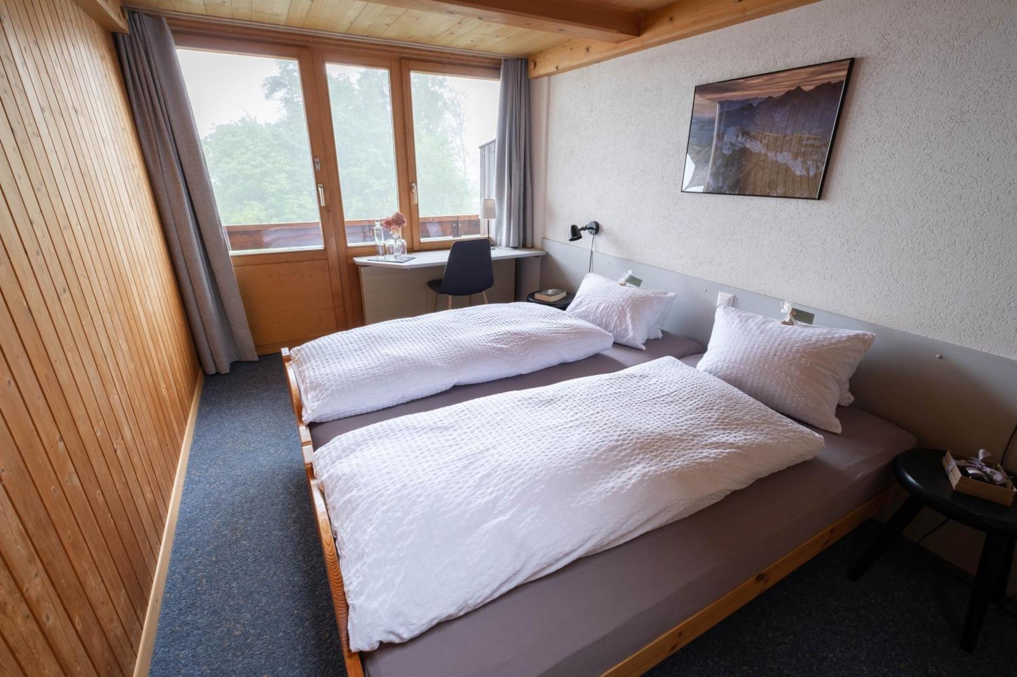 Auszeit-Hotel Z Aeschiried Aeschi Bei Spiez Bilik gambar